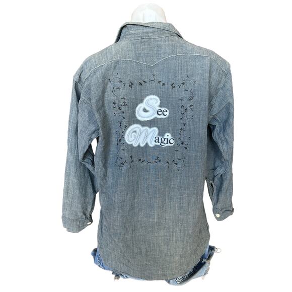 See the Magic Denim Tunic Shirt MEDIUM Overdye Oversize Unique Upcycled Chambray - Picture 1 of 9